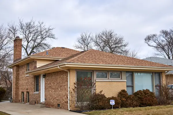 3830 W Touhy Avenue, Lincolnwood, IL 60712