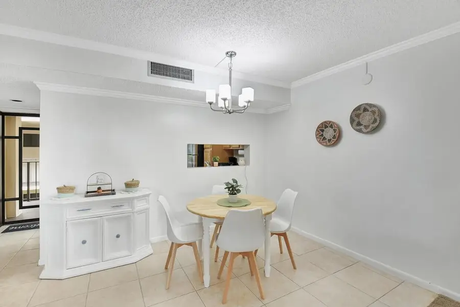 5220 Las Verdes Circle Circle #223, Delray Beach, FL 33484 - #3