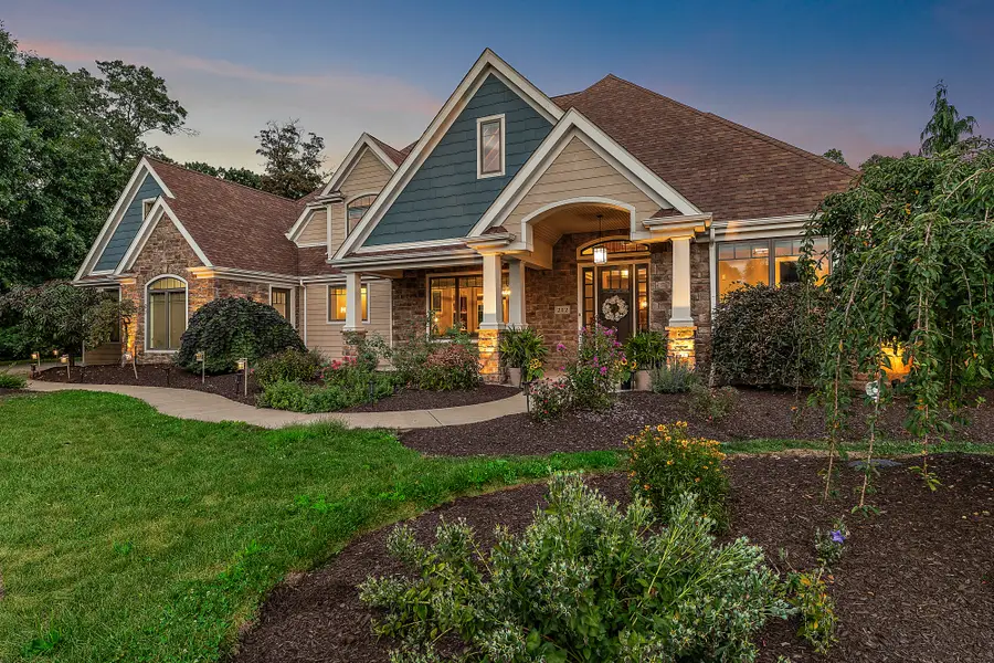 212 Meryton Lane, Cranberry Township, PA 16066 - Image #2