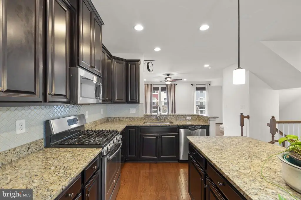 41690 Mcmonagle Square, Aldie, VA 20105 - #1