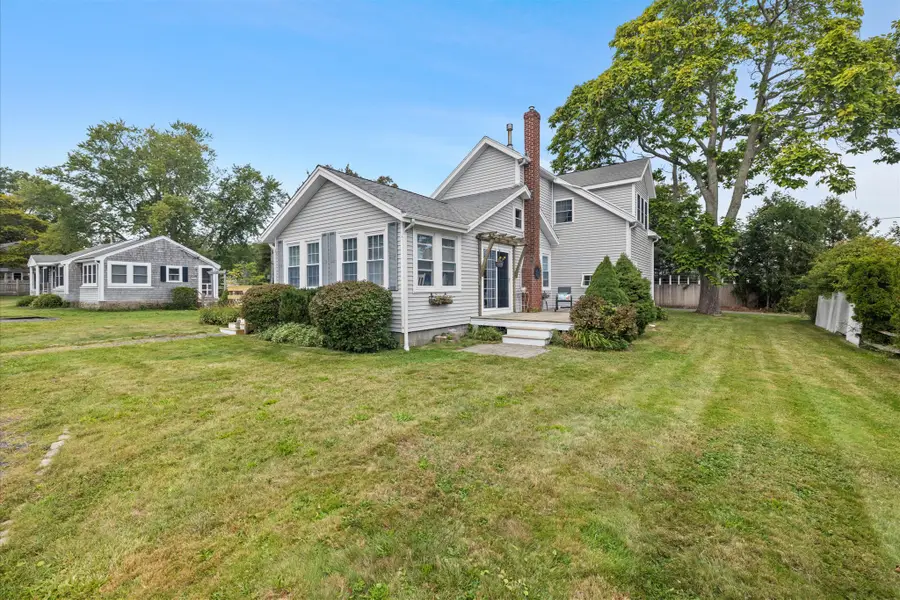 4 Wharf Ln, Kingston, MA 02364 - #3