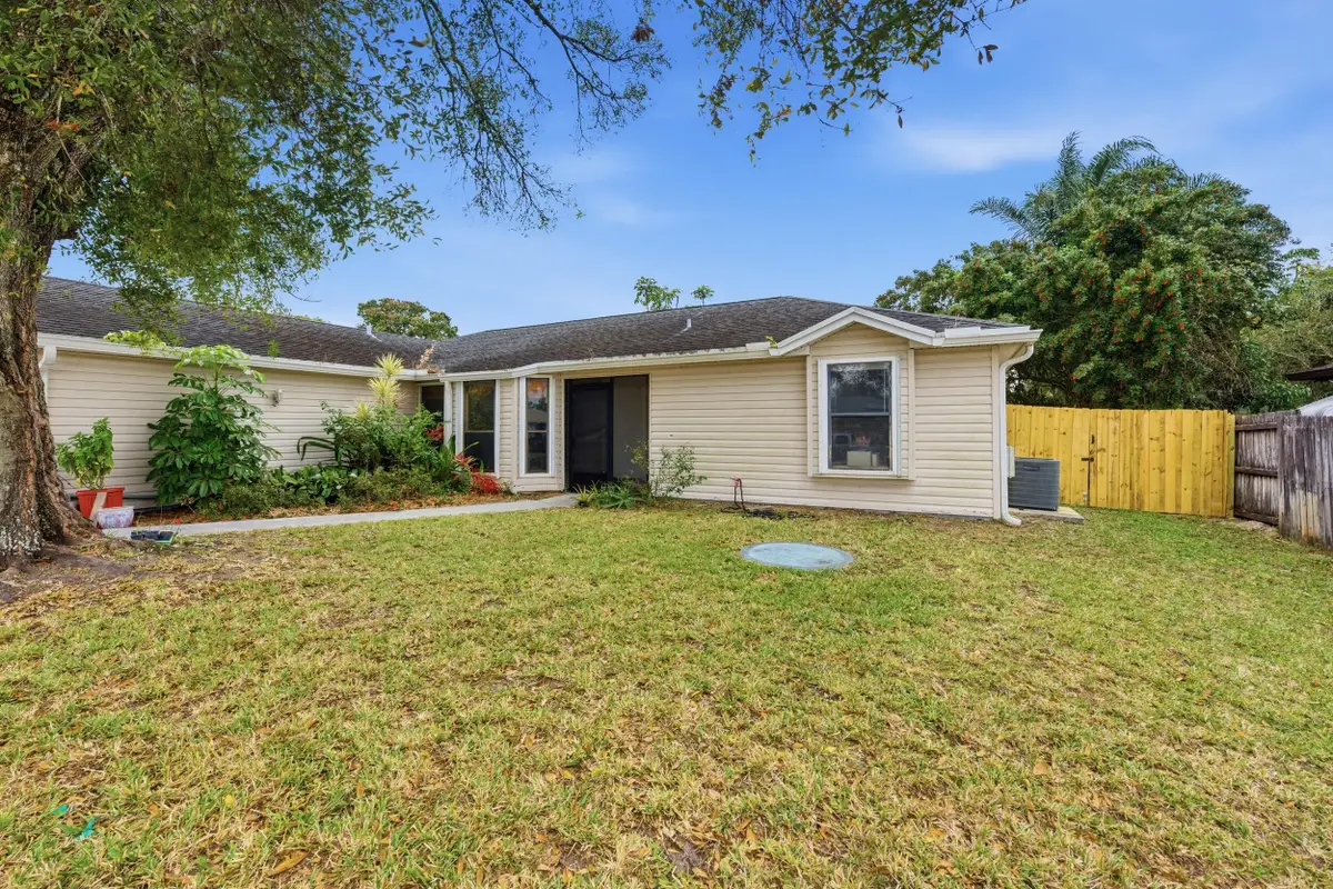 1258 SW Cynthia Street, Port Saint Lucie, FL 34983 - #1