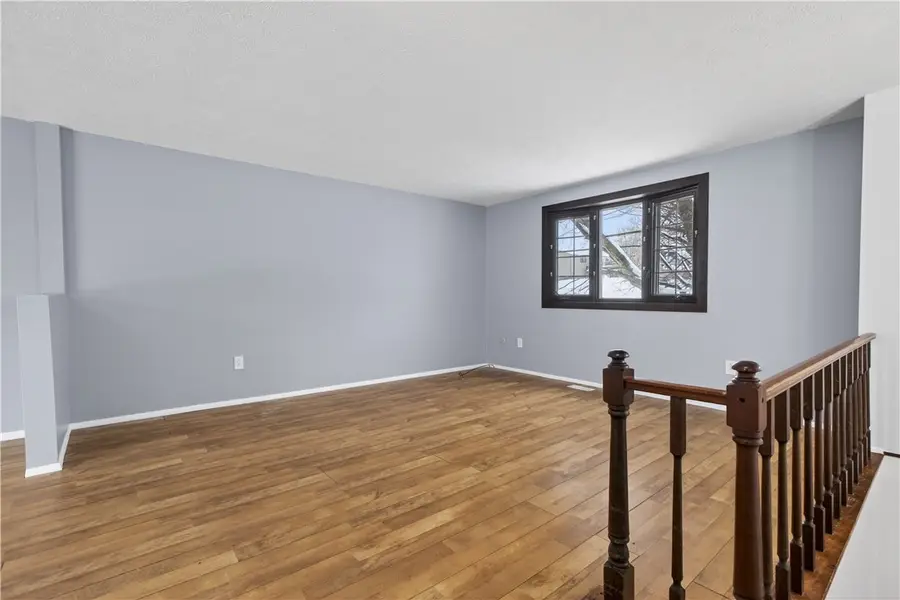 300 Moonridge Drive, Economy, PA 15042 - Image #2