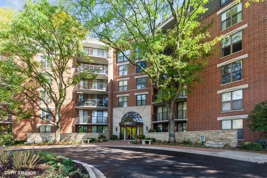 509 Aurora Avenue , 614, Naperville, IL 60540 - #2