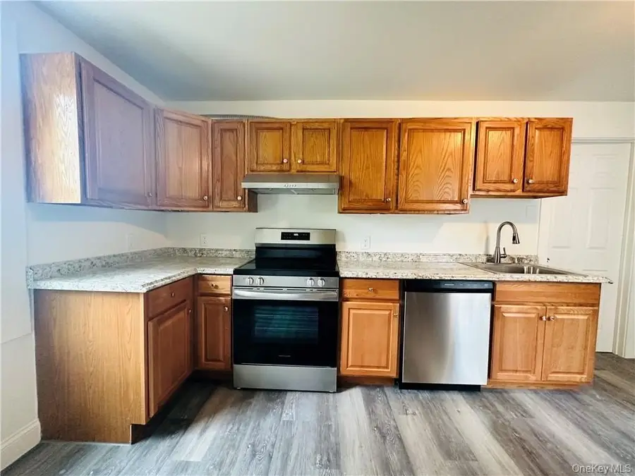32 Salt Point Turnpike, Poughkeepsie, NY 12603 - #3