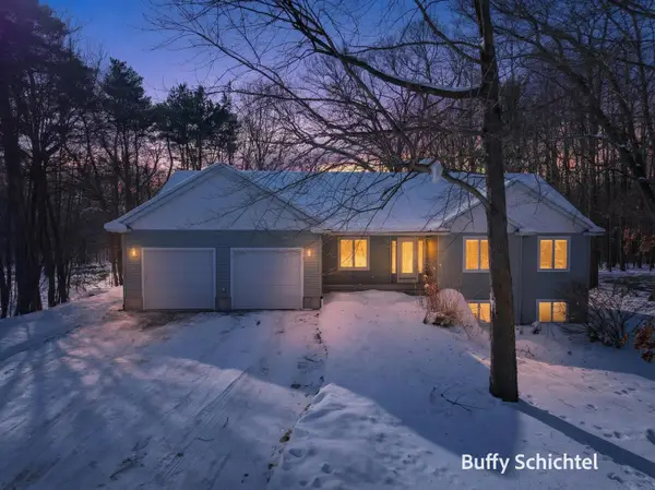 992 Tibalew Drive Nw, Sparta, MI 49345