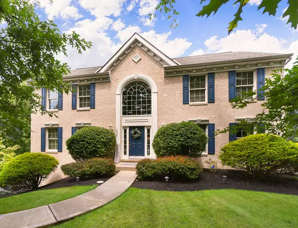 2489 Willow Oak Dr, Allison Park, PA 15101