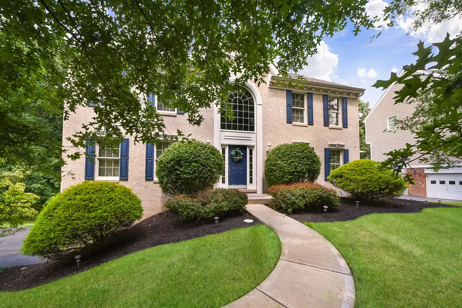 2489 Willow Oak Dr, Allison Park, PA 15101 - #2