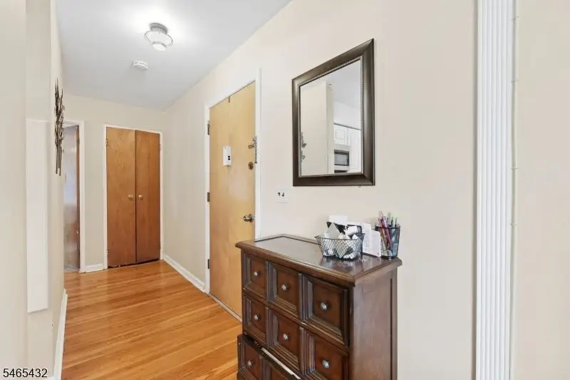 565 Grove St #B4, Clifton, NJ 07013 - #2