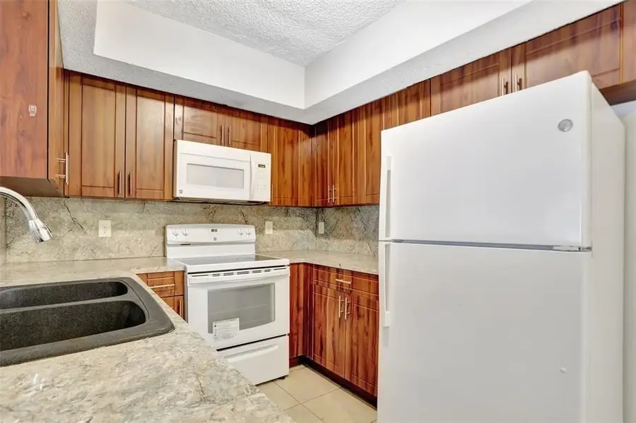 5590 NW 61st Street unit: 803, Coconut Creek, FL 33073 - #3