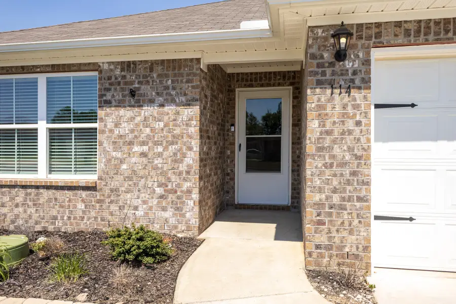 114 Domingues Avenue, Meridianville, AL 35759 - #3