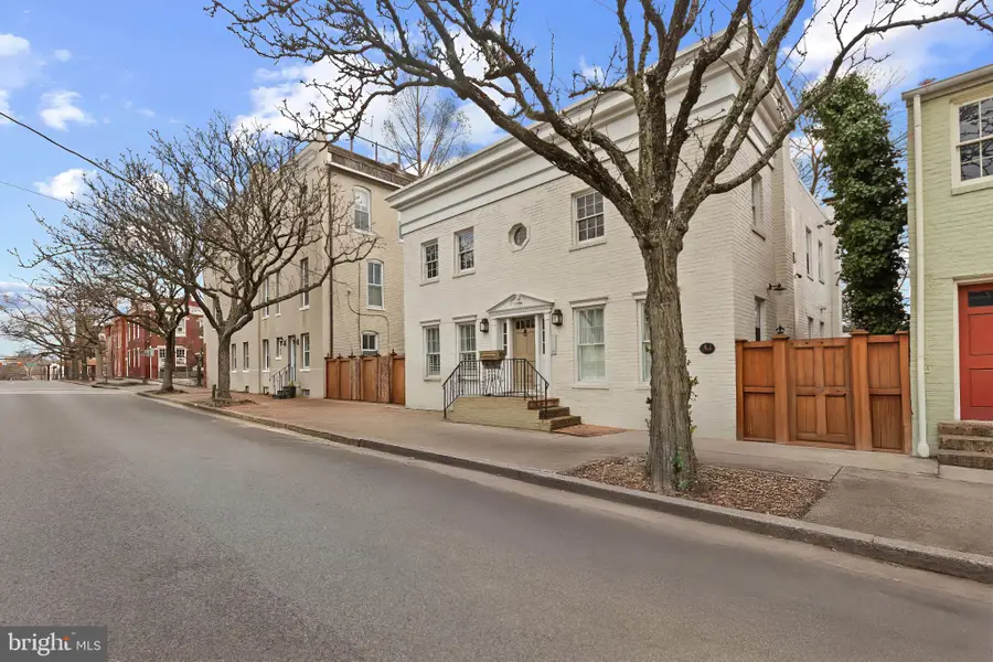 810 Queen Street #Unit 4, Alexandria, VA 22314 - #2
