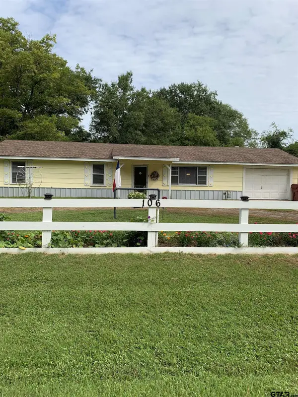 106 SW 5th St, Bogata, TX 75417