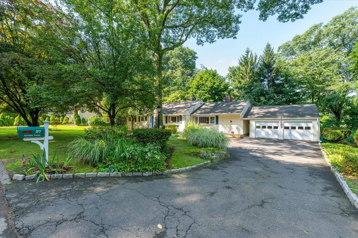 27 Archer Lane, Stamford, CT 06905 - #1