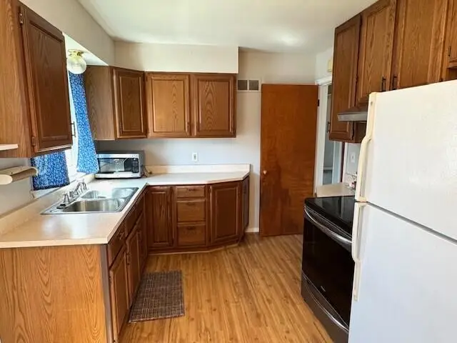 907 Bruce Street, Ann Arbor, MI 48103 - #3