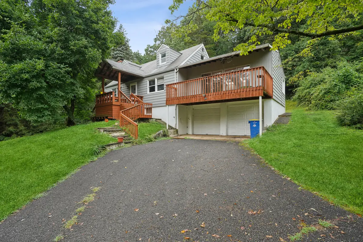 971 Washington Valley Rd, Pluckemin, NJ 07920 - Image #1