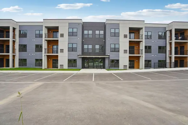 2675 Burton Road , 205, Ann Arbor, MI 48104