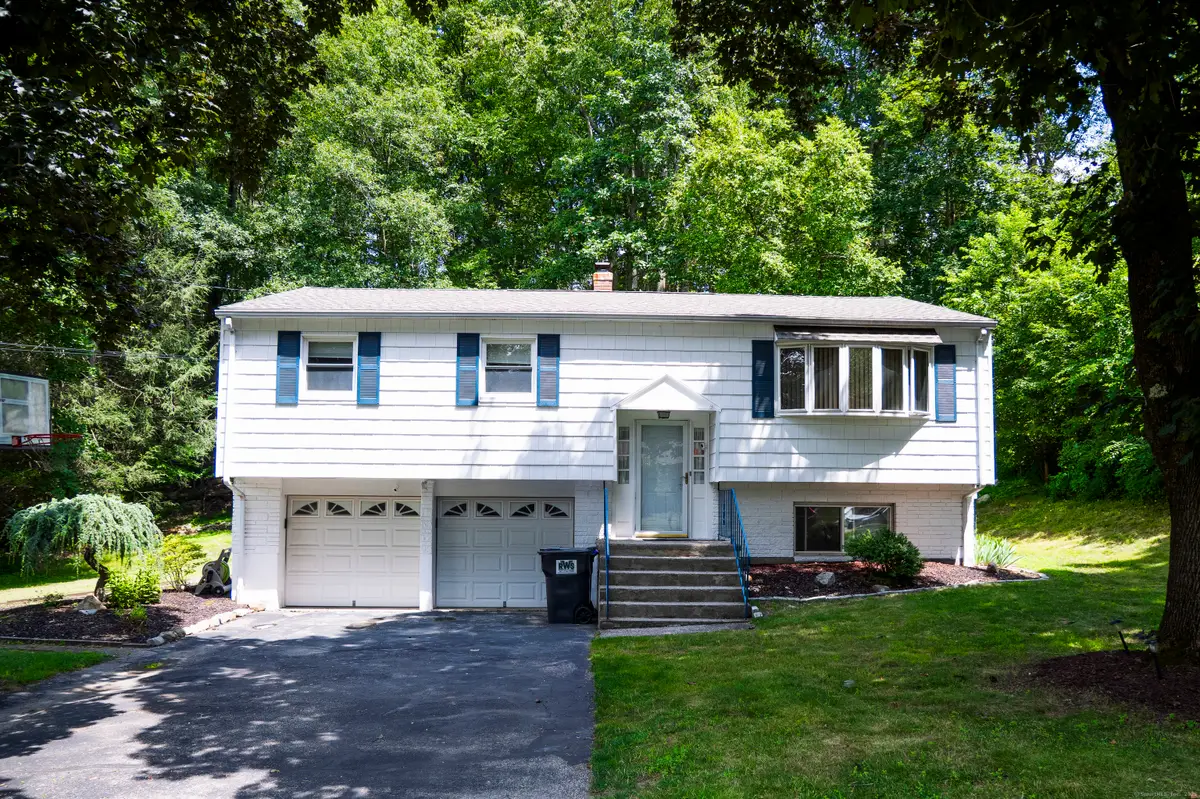 26 Lincoln Street, Trumbull, CT 06611 - Image #1