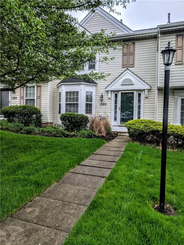 1320 Meadowbrook, Canonsburg, PA 15317