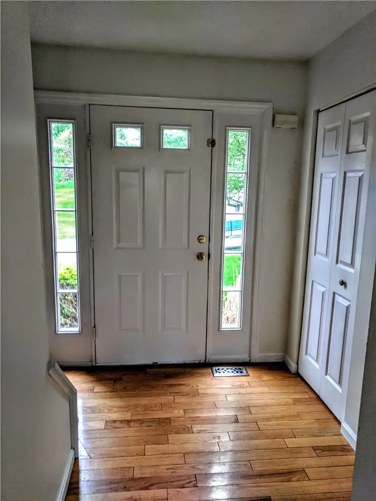 1320 Meadowbrook, Canonsburg, PA 15317 - #2