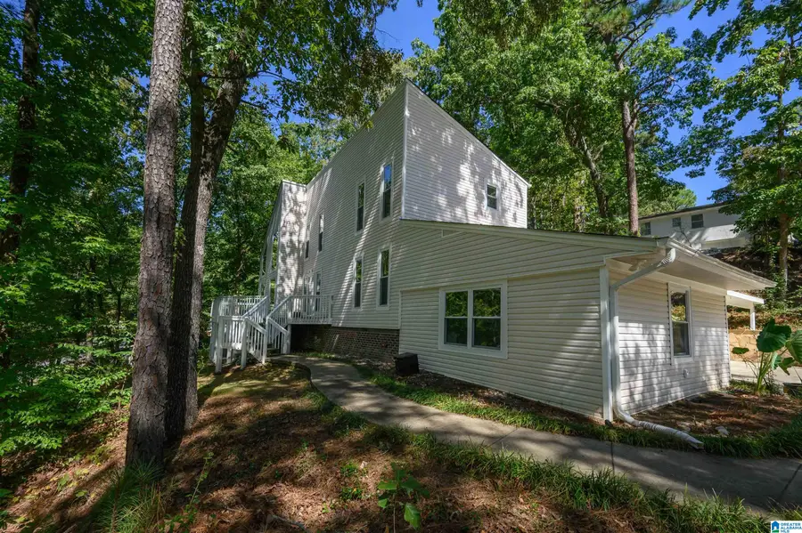 3025 PANARIDGE CIRCLE, Vestavia Hills, AL 35216 - Image #2