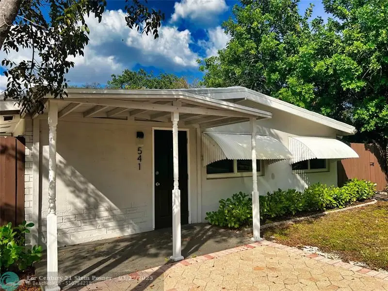 541 NE 34th St, Pompano Beach, FL 33064 - Image #1