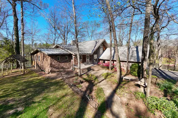 5 Lake Shore Court, Carbondale, IL 62902