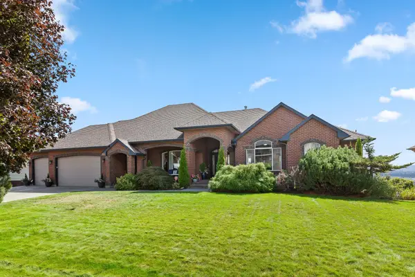 8622 E Woodland Park Dr, Spokane, WA 99217