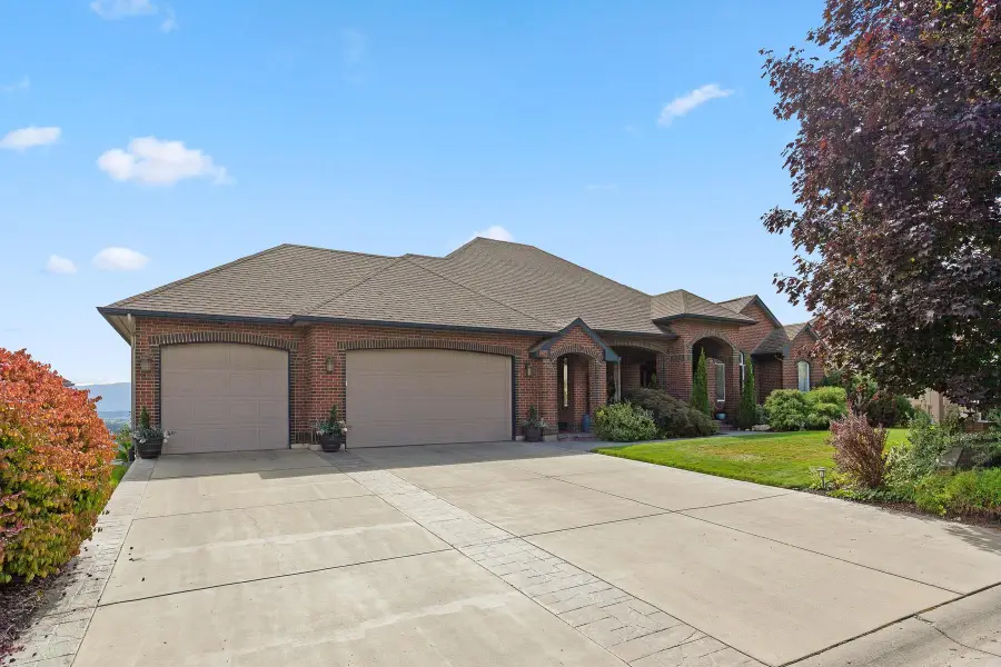 8622 E Woodland Park Dr, Spokane, WA 99217 - #3