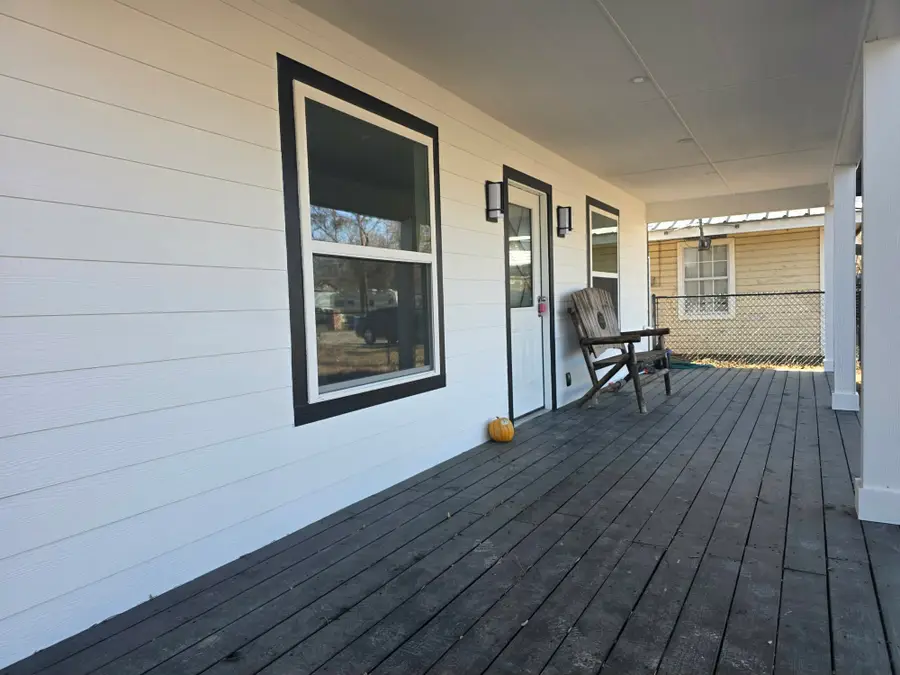 924 E Titus Street, Mexia, TX 76667 - #3