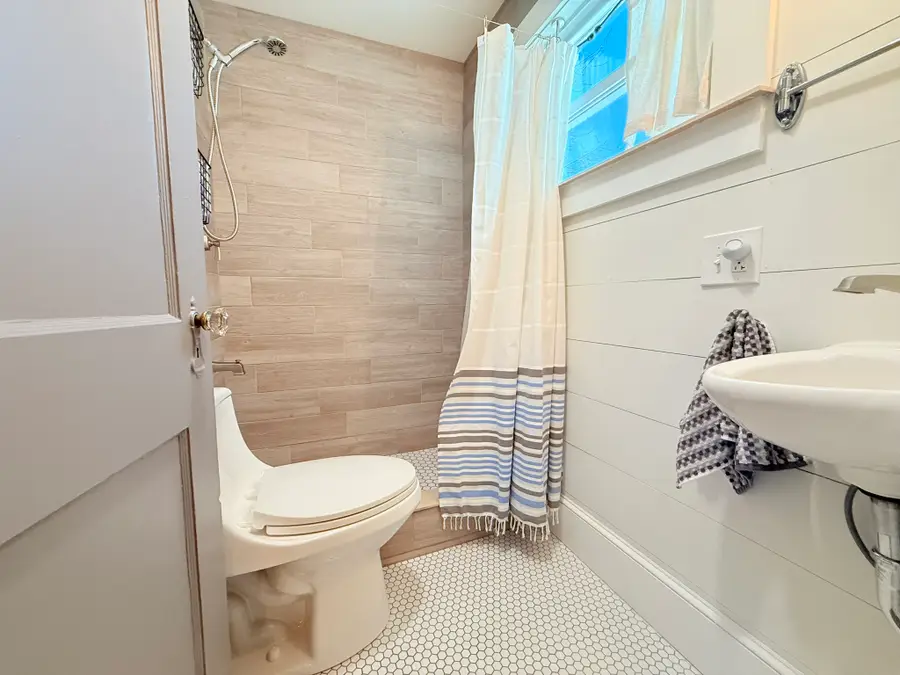 19 Kenyon Street, Claremont, NH 03743 - #2