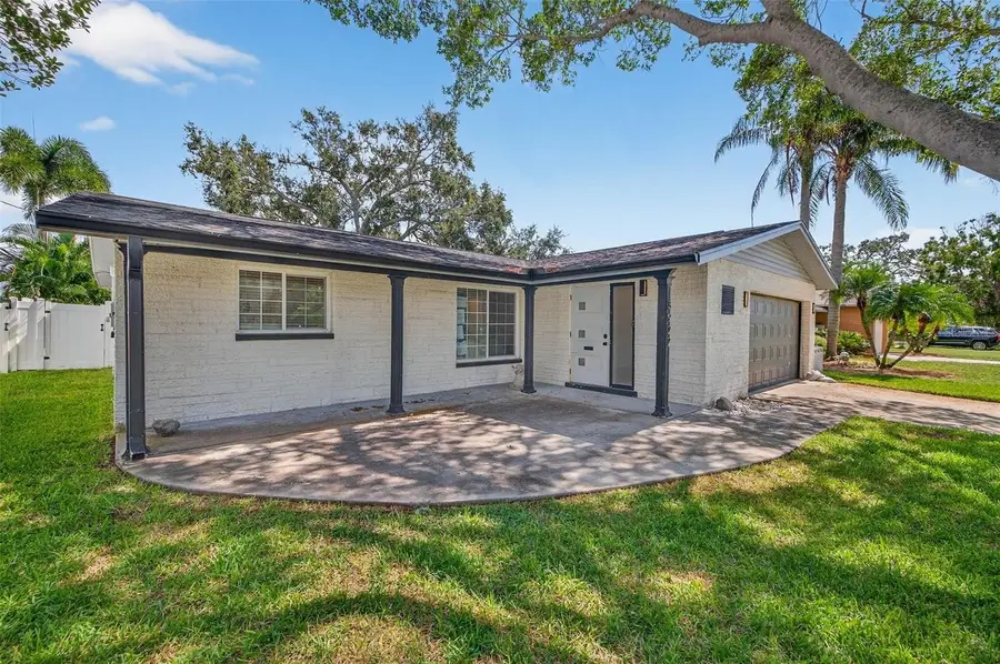 3927 HELENA STREET NE, Saint Petersburg, FL 33703 - #3