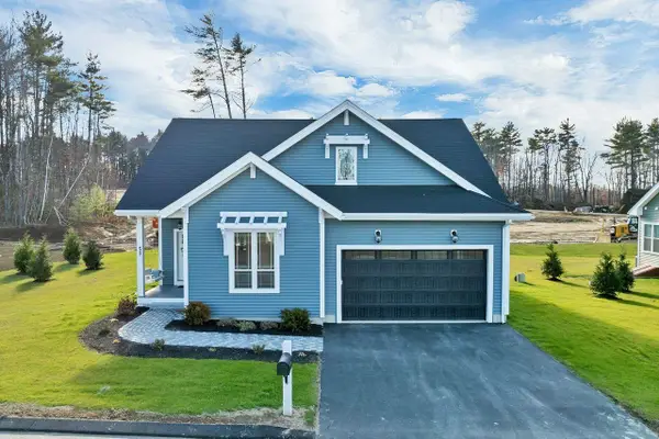 51 Lady Walsingham Way, Laconia, NH 03246