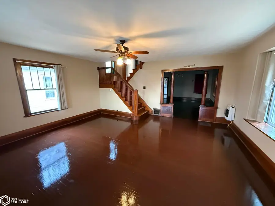 1208 N 7th Street, Burlington, IA 52601 - #2