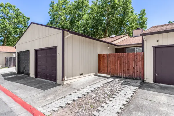 735 Blair Place, Santa Rosa, CA 95401
