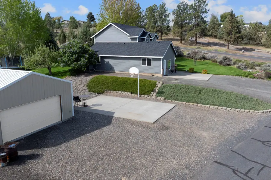 2045 NE Camas Lane, Madras, OR 97741 - #3