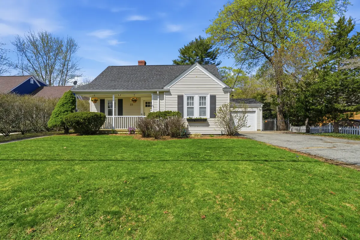 23 Richmond Avenue, Barrington, RI 02806 - #1
