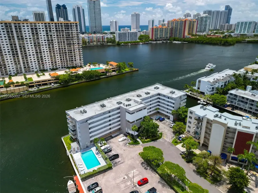 4000 NE 169th #607, North Miami Beach, FL 33160 - #2