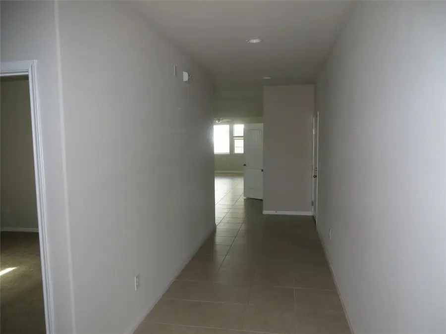 301 La Escalera Dr, Leander, TX 78641 - #3