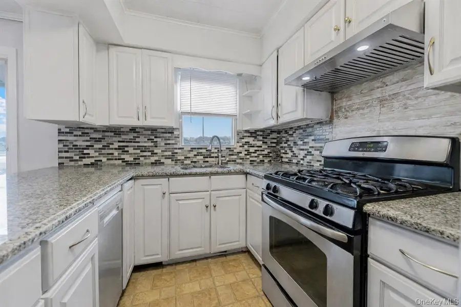 120 Woodland Ave, Yonkers, NY 10703 - #3