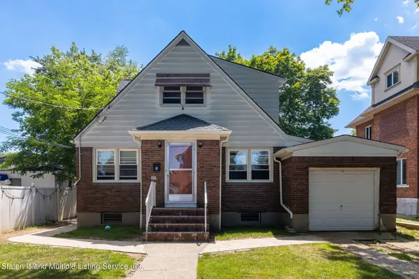 88 Fremont Ave, Staten Island, NY 10306