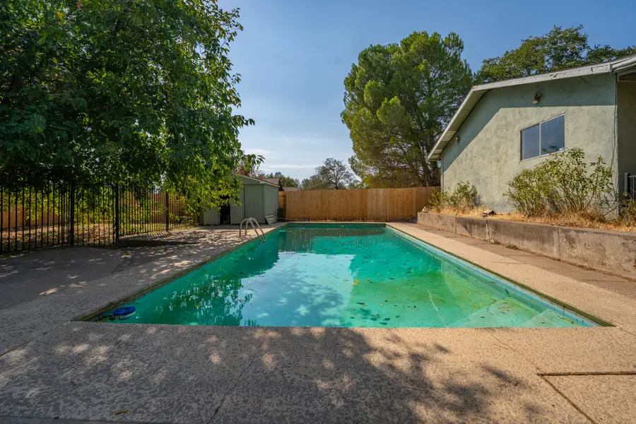 1565 Becky Way, Redding, CA 96002 - Image #3