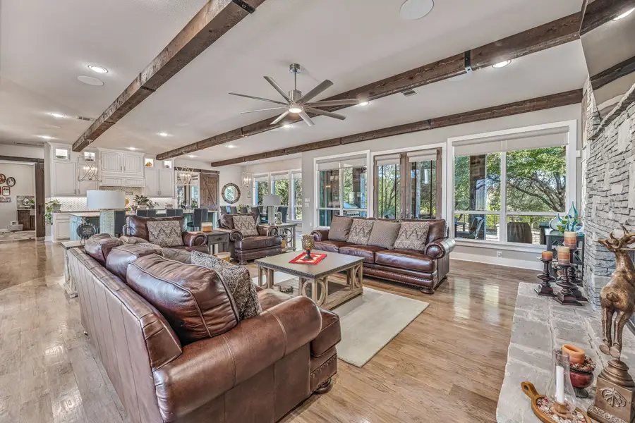 19069 Lakeview Court, Whitney, TX 76692 - Image #3