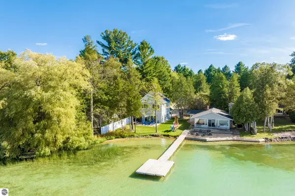 560 E Harbor, Maple City, MI 49664