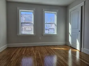 9 Victoria Street #Unit 1, Lowell, MA 01851 - #3