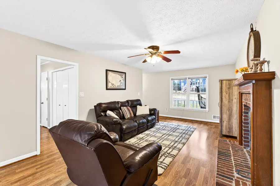 1880 Whispering Willow Way Sw, Lilburn, GA 30047 - #3