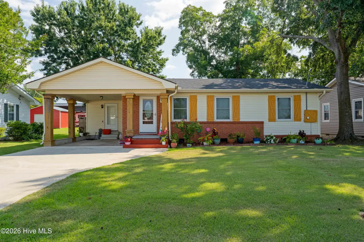 403 E Foy Street, Richlands, NC 28574 - #1