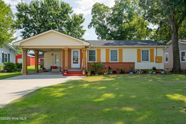403 E Foy Street, Richlands, NC 28574