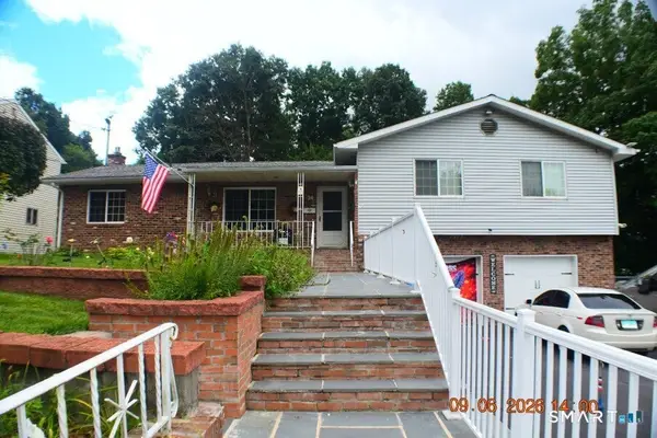 32 Garden Hill Circle #32, Waterbury, CT 06704