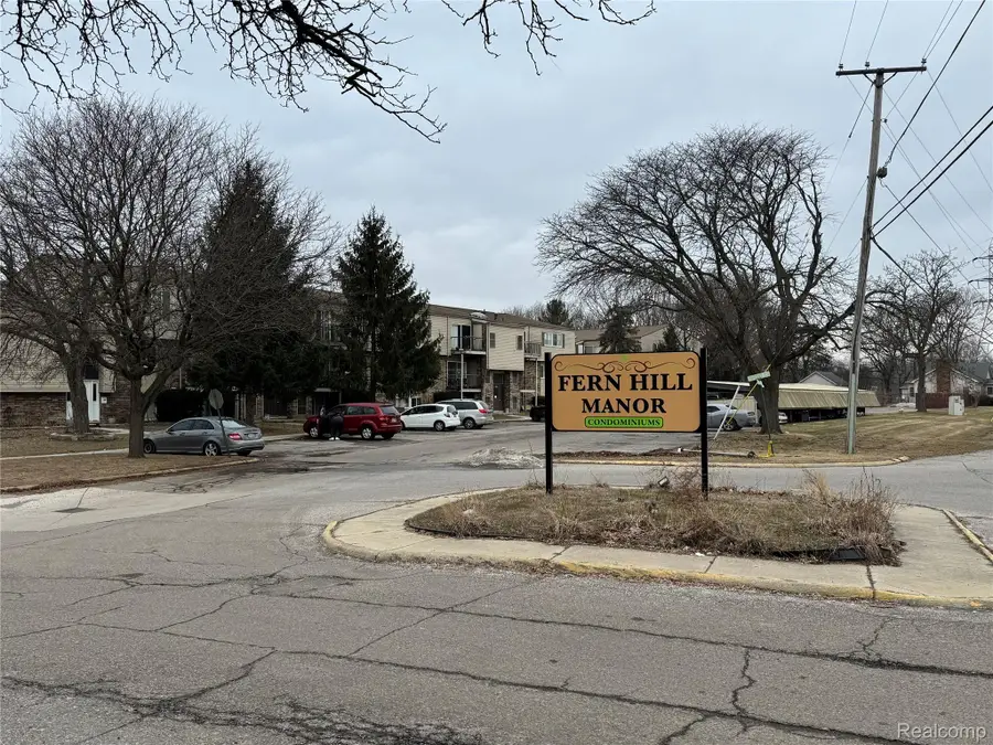 38280 Fairway Court #140B, Clinton Township, MI 48038 - #2